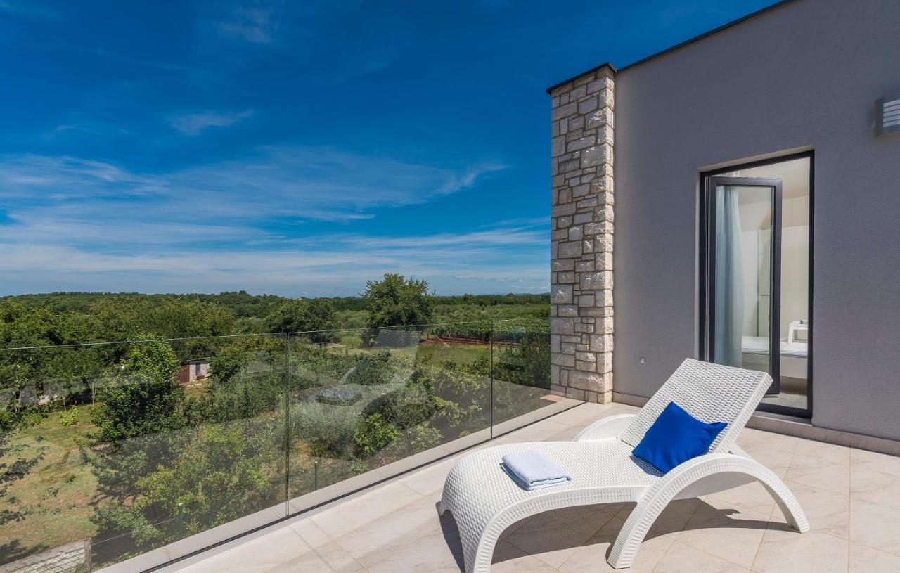 Villa Selest Умаг Екстериор снимка
