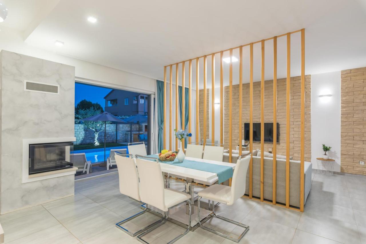 Villa Selest Умаг Екстериор снимка